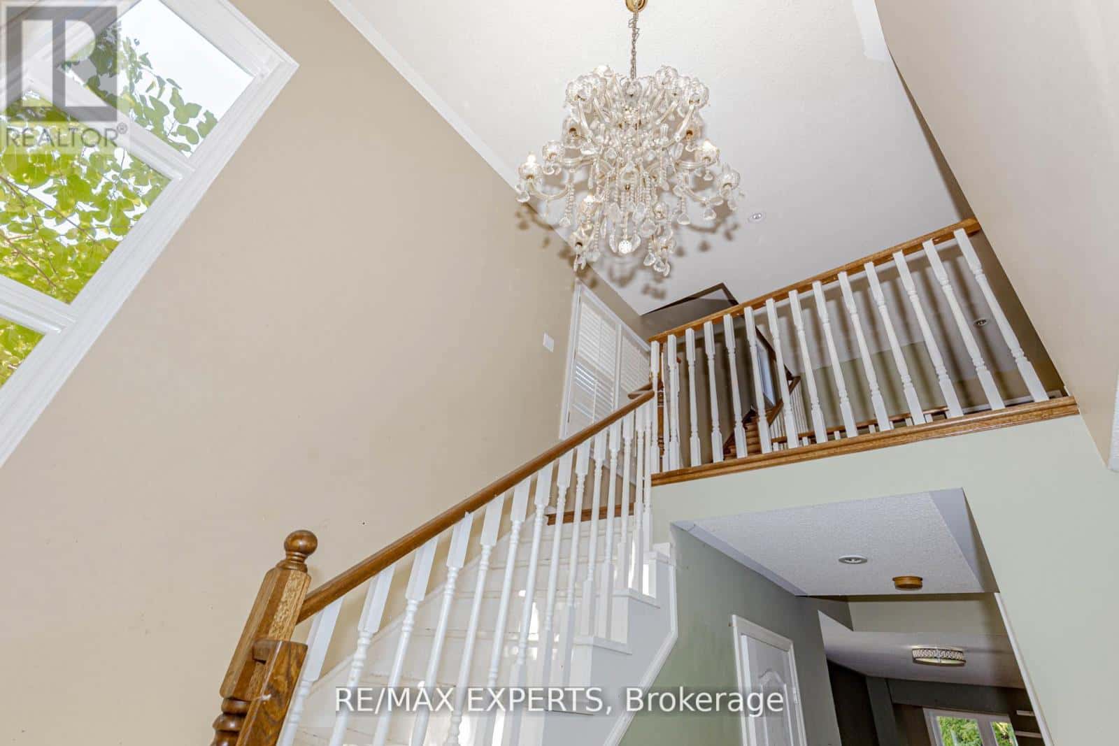 17B - 1084 QUEEN STREET W — Mississauga (Lorne Park), Ontario - Photo 4 of 39