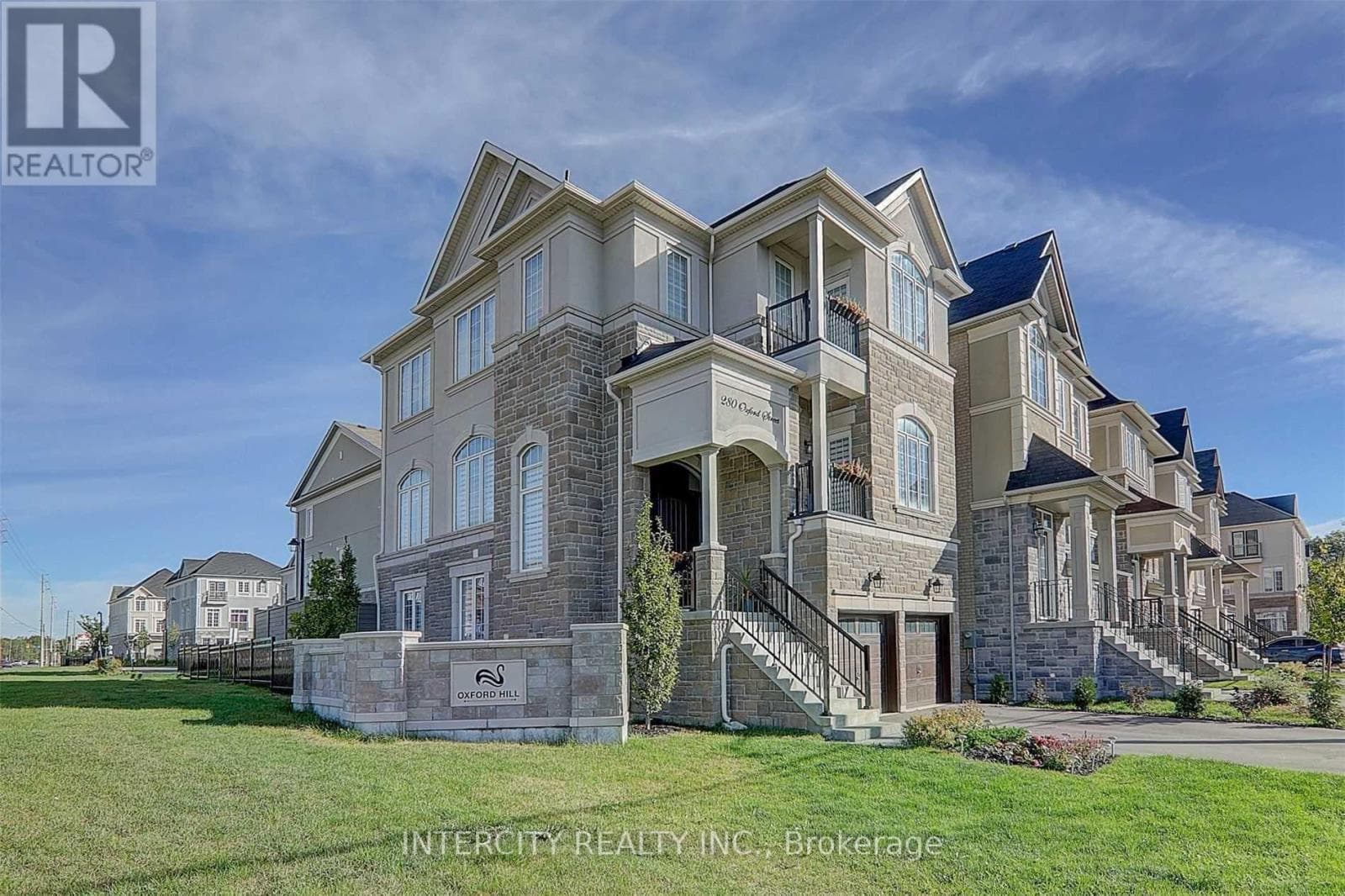 MAIN - 280 OXFORD STREET — Richmond Hill (Mill Pond), Ontario - Main photo