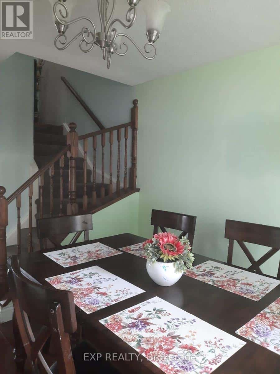 29 FANSHAWE DRIVE — Brampton (Heart Lake West), Ontario - Photo 4 of 14