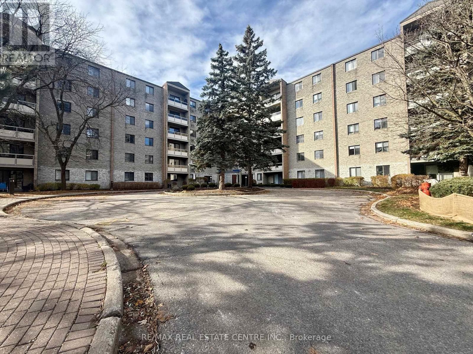 209 - 89 WESTWOOD ROAD — Guelph (Willow West/Sugarbush/West Acres), Ontario - Main photo