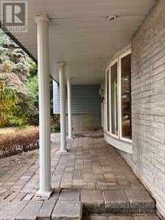 1085 PEARSON DRIVE — Oakville (CP College Park), Ontario - Photo 3 of 14