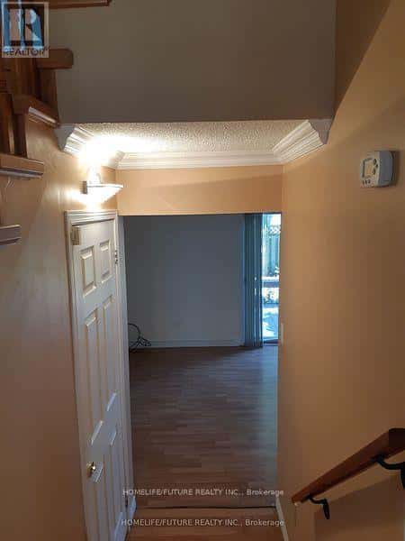 85 HALFMOON SQUARE — Toronto (Highland Creek), Ontario - Photo 3 of 7