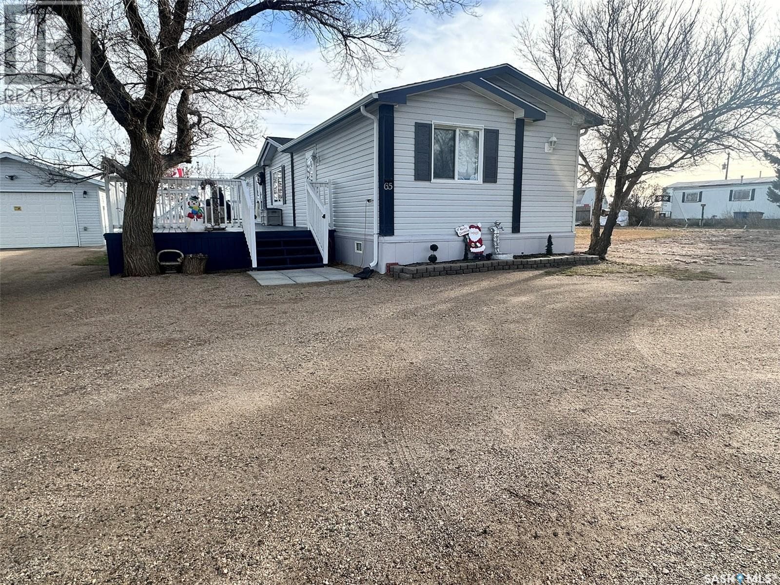 65 Sunrise ESTATES — Assiniboia, Saskatchewan - Main photo