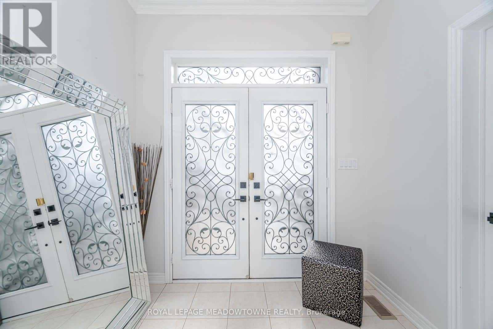 2459 MEADOWRIDGE DRIVE — Oakville (JC Joshua Creek), Ontario - Photo 4 of 50