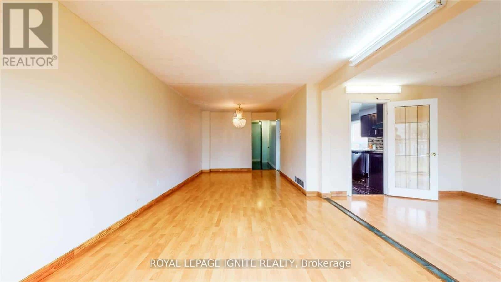 11 JAMES EDWARD DRIVE — Markham (Middlefield), Ontario - Photo 5 of 25