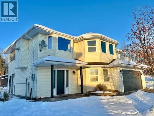 5604 MINNAKER CRESCENT - Main photo, Fort Nelson, British Columbia