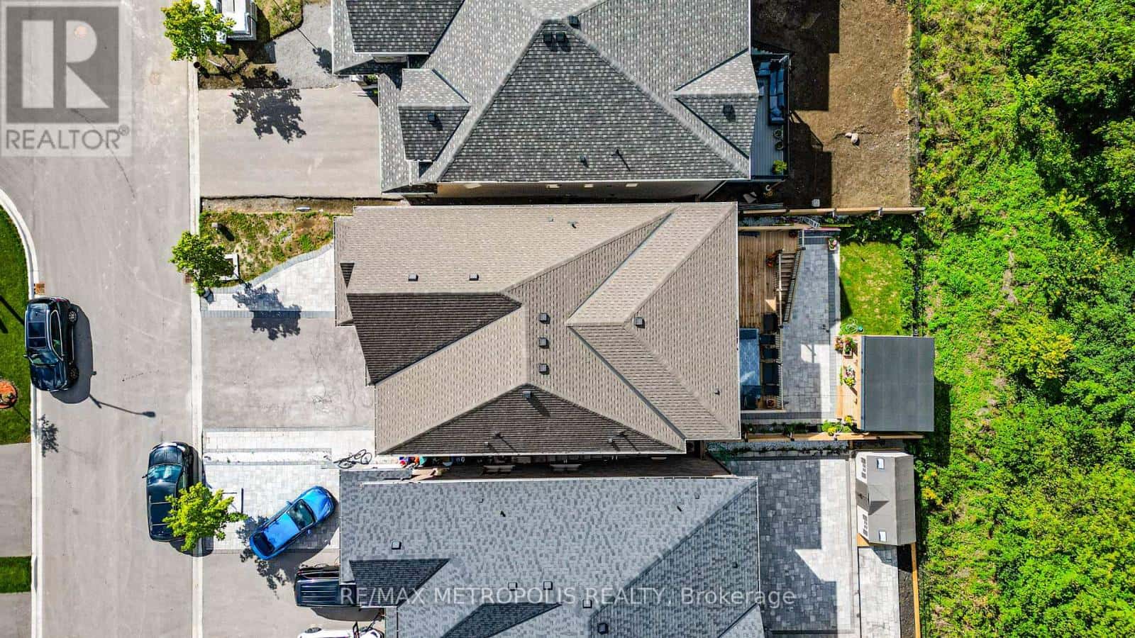 141 AUCKLAND DRIVE — Whitby, Ontario - Photo 5 of 49