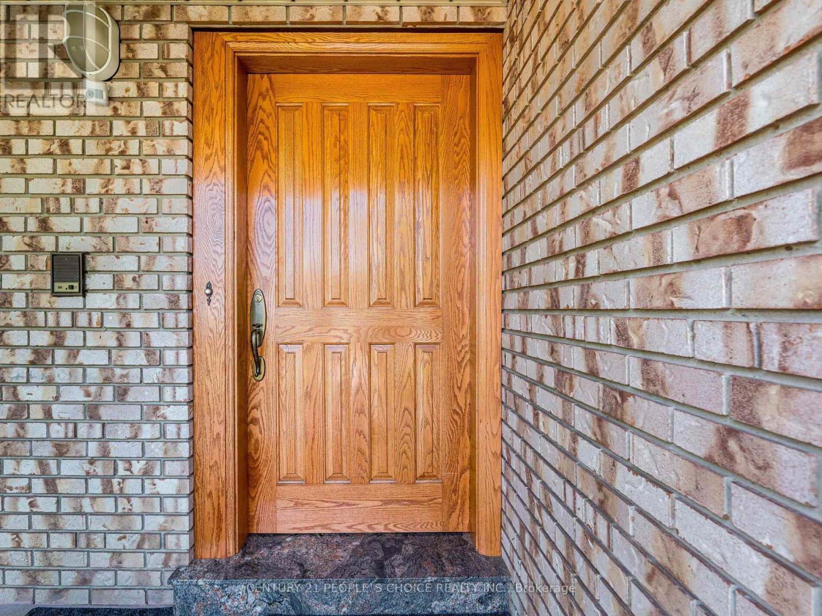 UPPER - 110 HOUSTON ROAD — Vaughan (West Woodbridge), Ontario - Photo 4 of 50