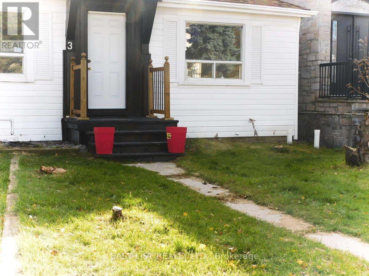 3 ARDELL AVENUE — Toronto (Oakridge), Ontario - Photo 2 of 30