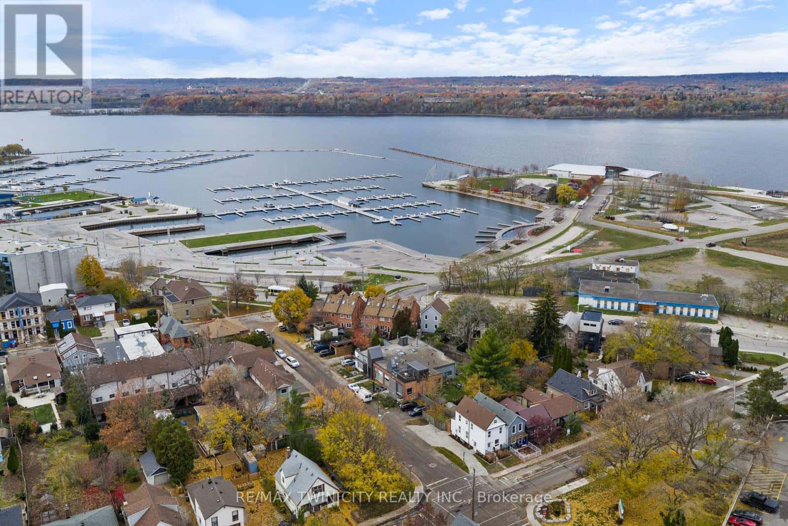 581 JOHN STREET N — Hamilton (North End), Ontario - Photo 2 of 28