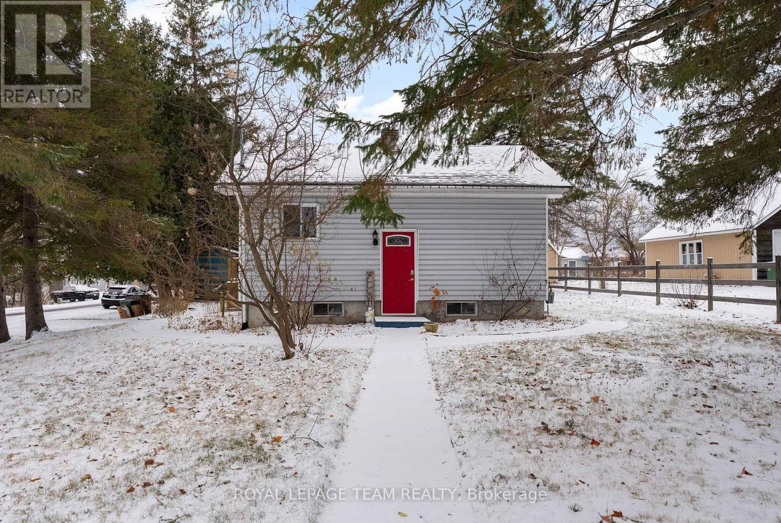 612 KAREN STREET — Laurentian Valley, Ontario - Main photo
