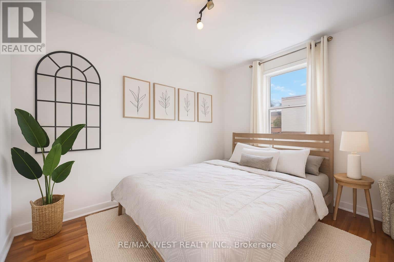 34 - 740 KENNEDY ROAD — Toronto (Ionview), Ontario - Photo 4 of 14