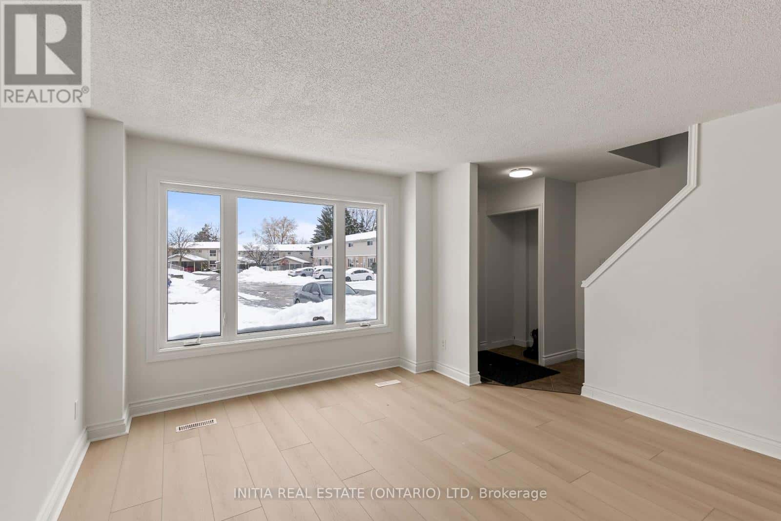 18 - 320 WESTMINSTER AVENUE — London South (South H), Ontario - Photo 5 of 31