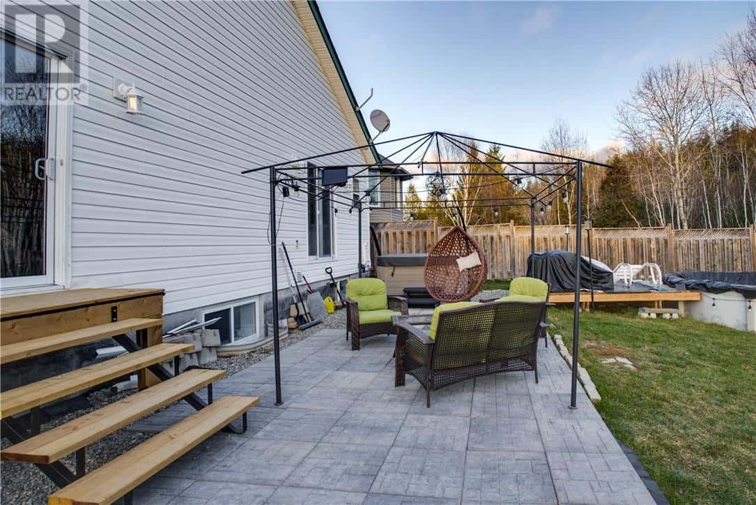 211 Ray Street — Wahnapitae, Ontario - Photo 2 of 59