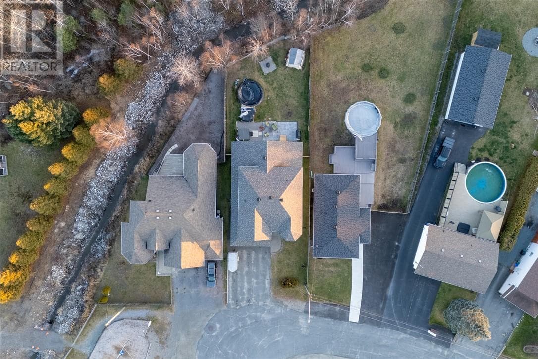 211 Ray Street — Wahnapitae, Ontario - Main photo