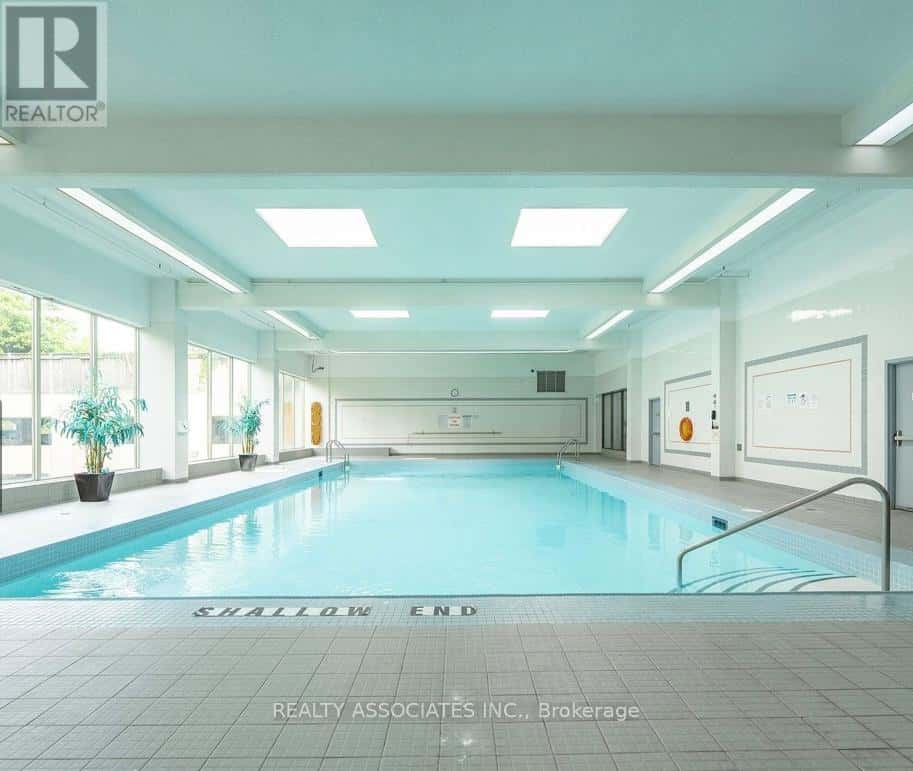 734 - 3 GREYSTONE WALK DRIVE — Toronto (Kennedy Park), Ontario - Photo 4 of 29