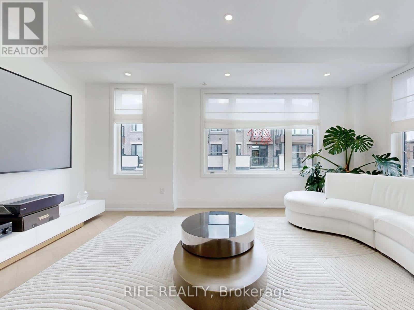 7 ARTHUR WHITE LANE — Markham (Wismer), Ontario - Photo 5 of 36