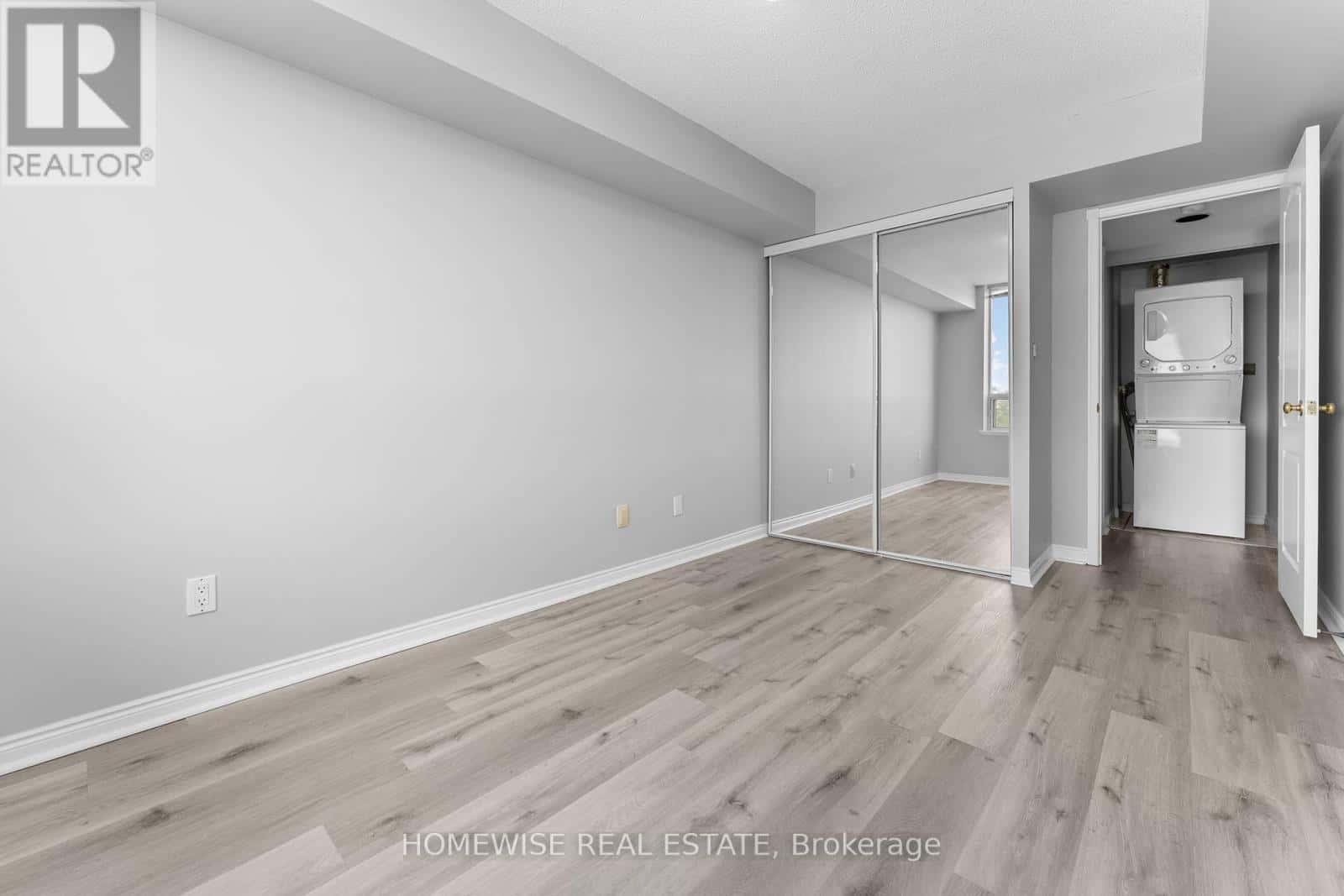 910 - 850 STEELES AVENUE — Vaughan (Lakeview Estates), Ontario - Photo 5 of 41