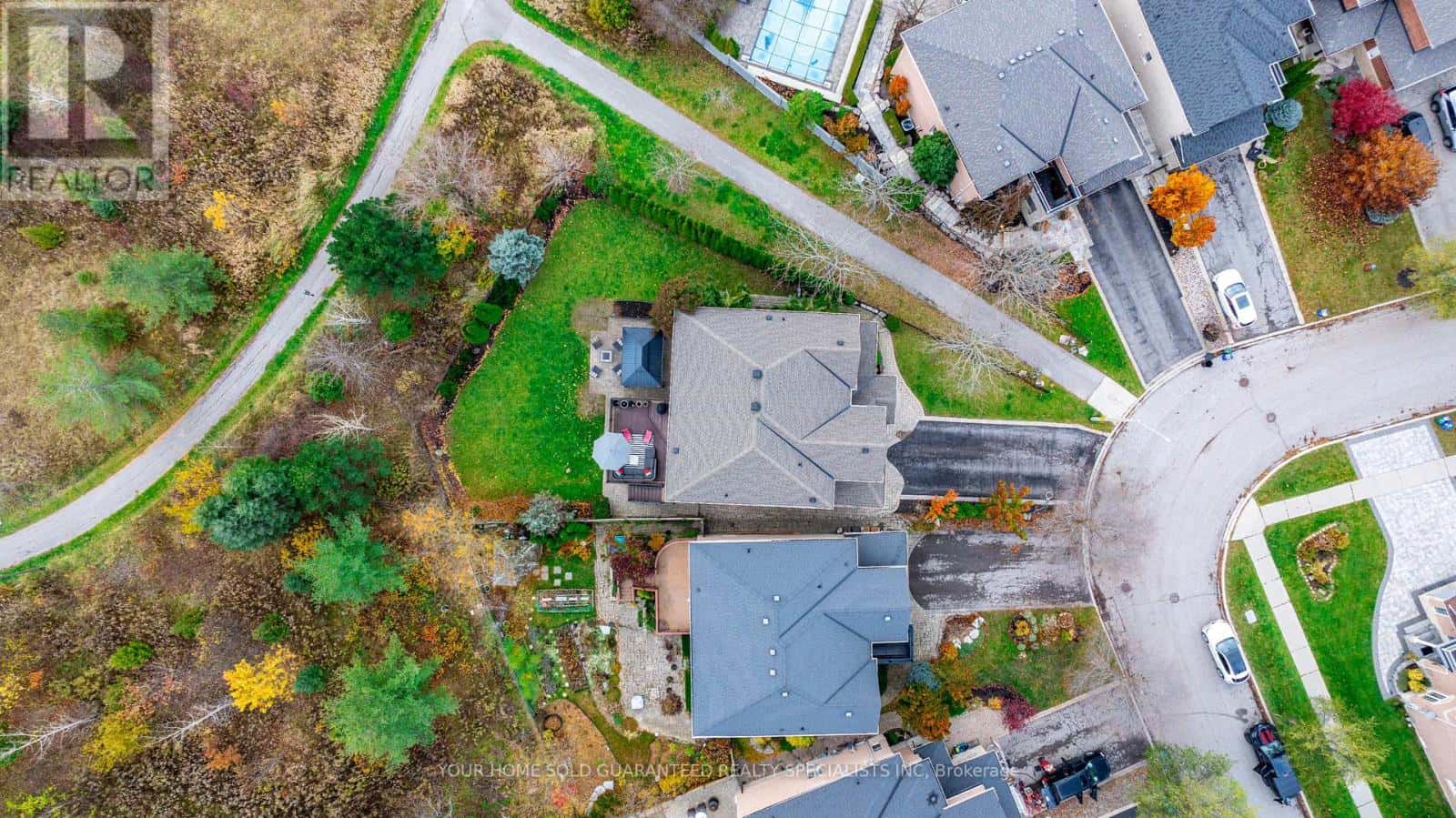 129 BARBERRY CRESCENT — Richmond Hill (Oak Ridges), Ontario - Photo 2 of 42