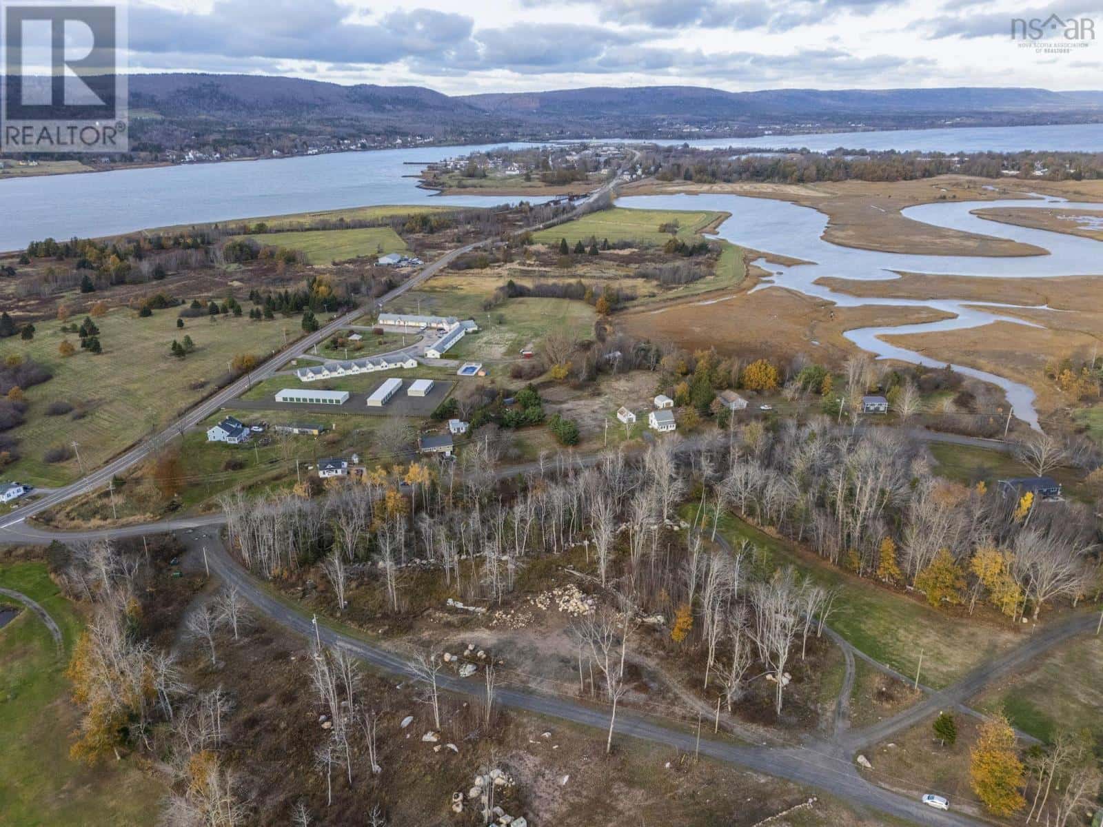 171 Fox Hill Avenue — North Kentville, Nova Scotia - Photo 2 of 50