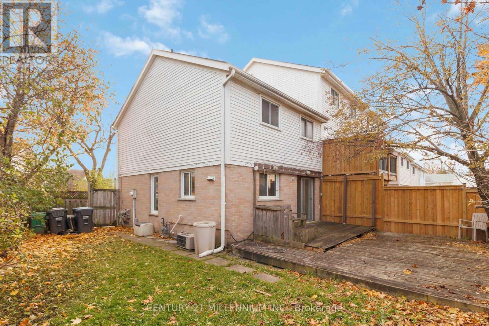 53 Courtleigh Square