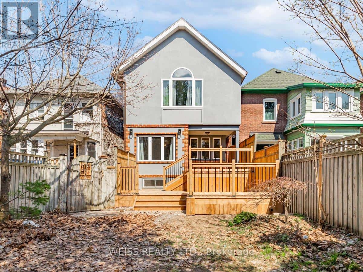 205 GLENGROVE AVENUE — Toronto (Lawrence Park South), Ontario - Photo 5 of 37