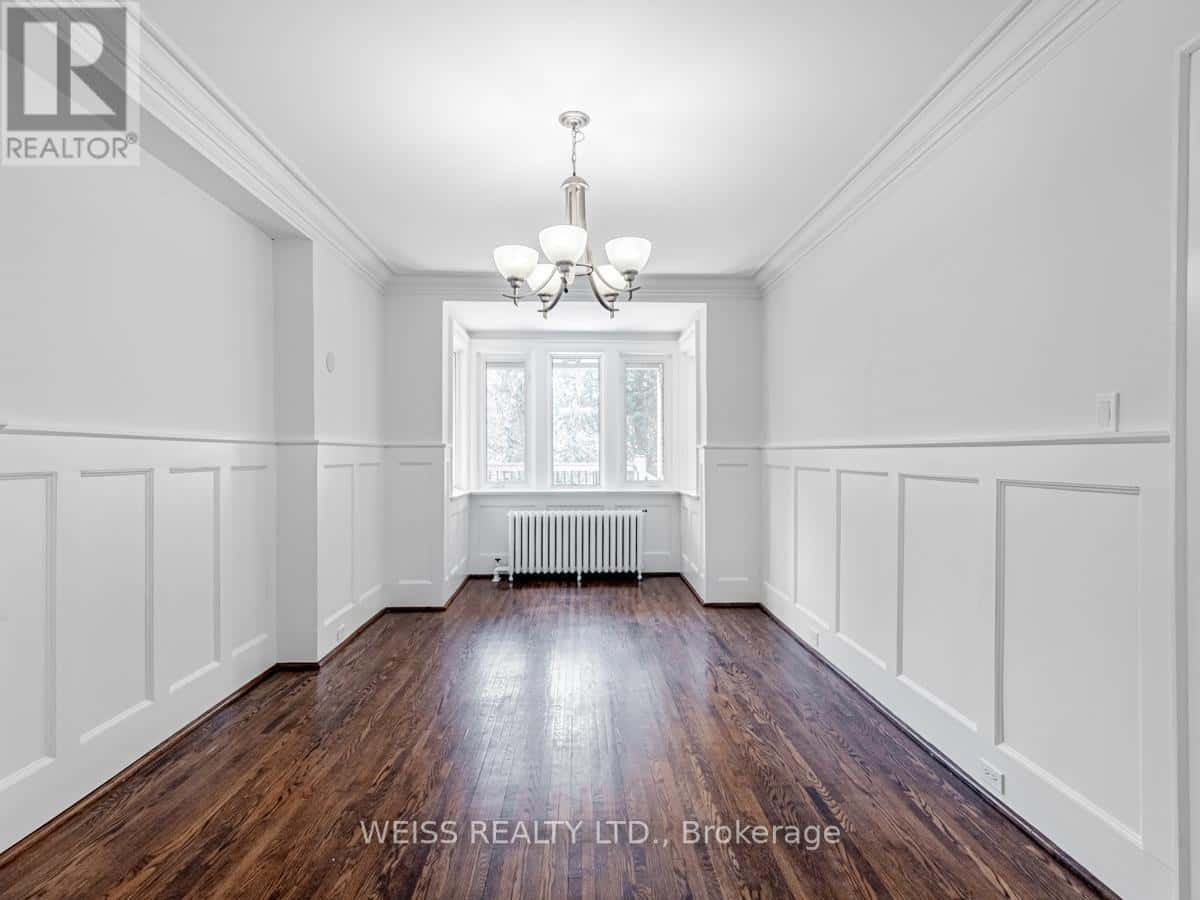 205 GLENGROVE AVENUE — Toronto (Lawrence Park South), Ontario - Photo 3 of 37