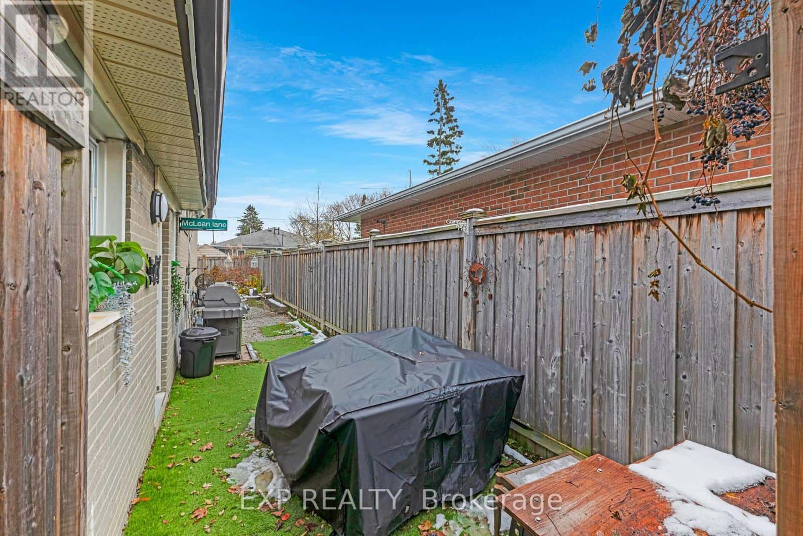 5 KITIMAT CRESCENT — Aurora (Aurora Heights), Ontario - Photo 3 of 37