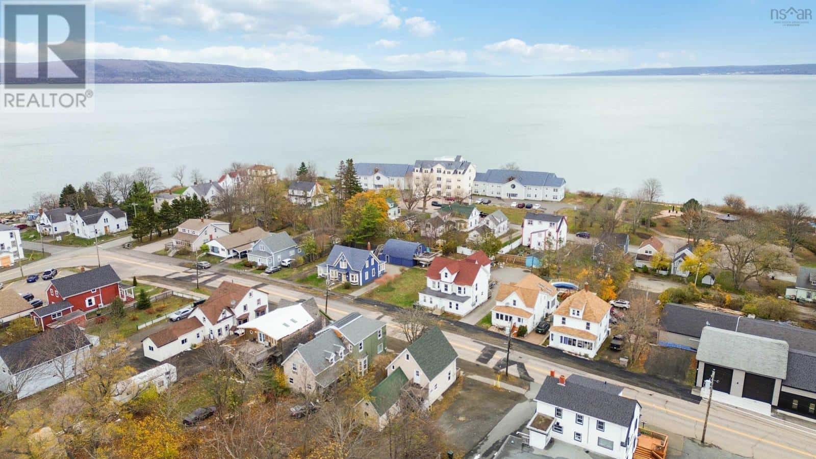 19 Birch Street — Digby, Nova Scotia - Photo 4 of 43