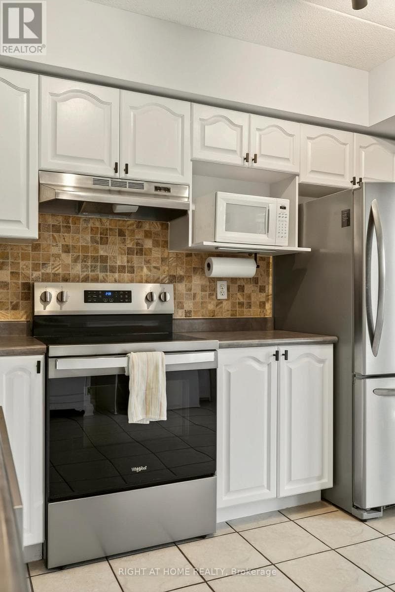 107 - 1431 WALKER'S LINE — Burlington (Tansley), Ontario - Main photo