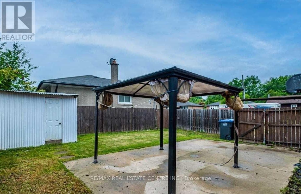 2 MILNER ROAD — Brampton (Brampton East), Ontario - Main photo