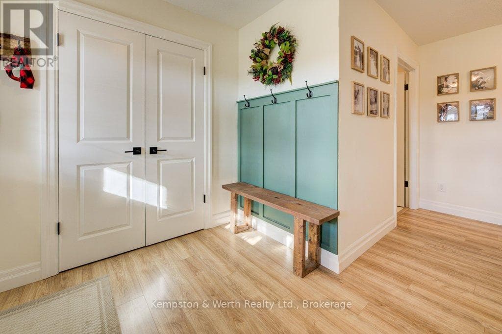 8 MALCOLM CRESCENT — North Perth (Listowel), Ontario - Main photo