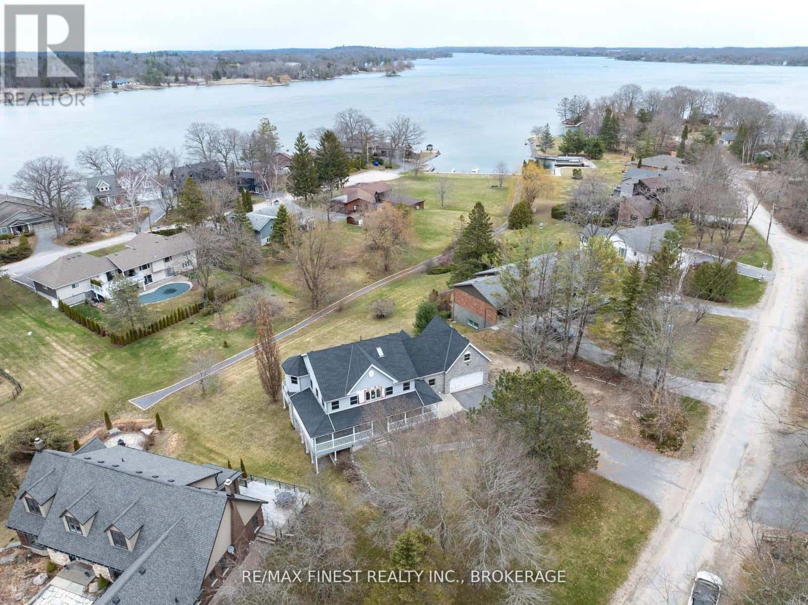 1674 SOUTH BOULEVARD — Kingston (Kingston East (Incl CFB Kingston)), Ontario - Photo 3 of 50