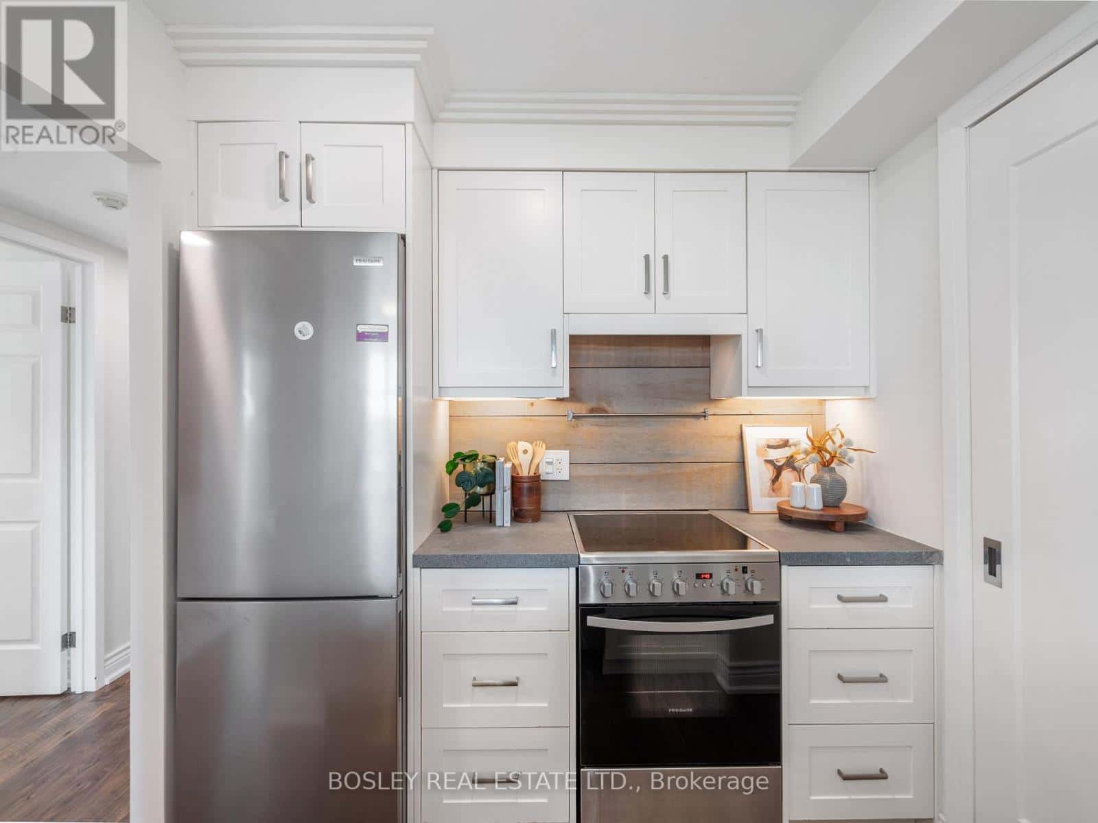 903 - 409 BLOOR STREET E — Toronto (North St. James Town), Ontario - Photo 5 of 33