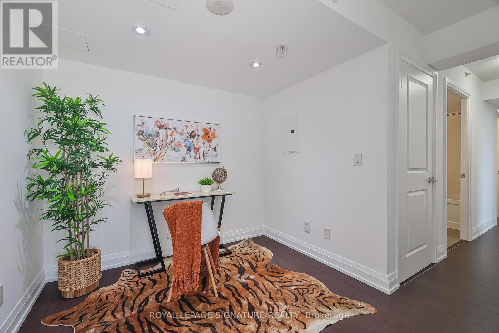 502 - 3520 DANFORTH AVENUE — Toronto (Oakridge), Ontario - Main photo