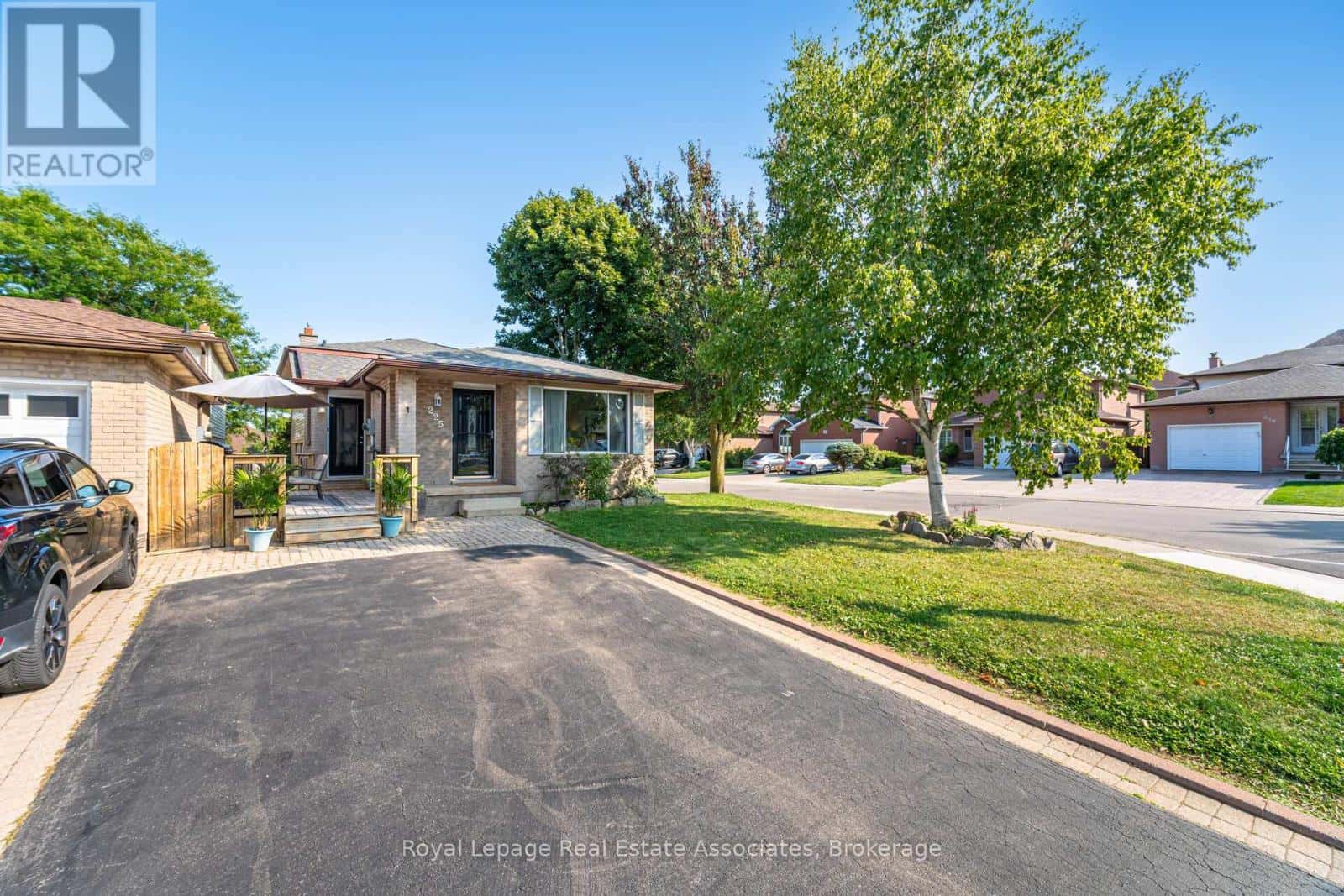 225 GOLFWOOD DRIVE — Hamilton (Gurnett), Ontario - Photo 2 of 45