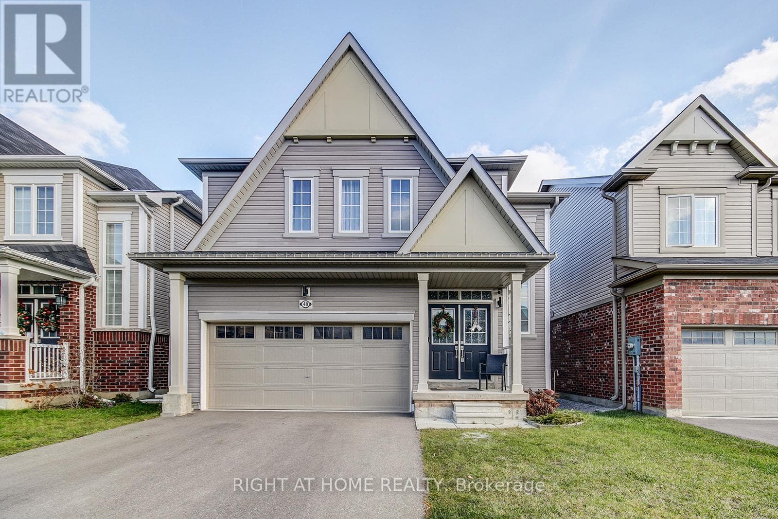 40 MCWATTERS STREET — Hamilton (Binbrook), Ontario - Main photo