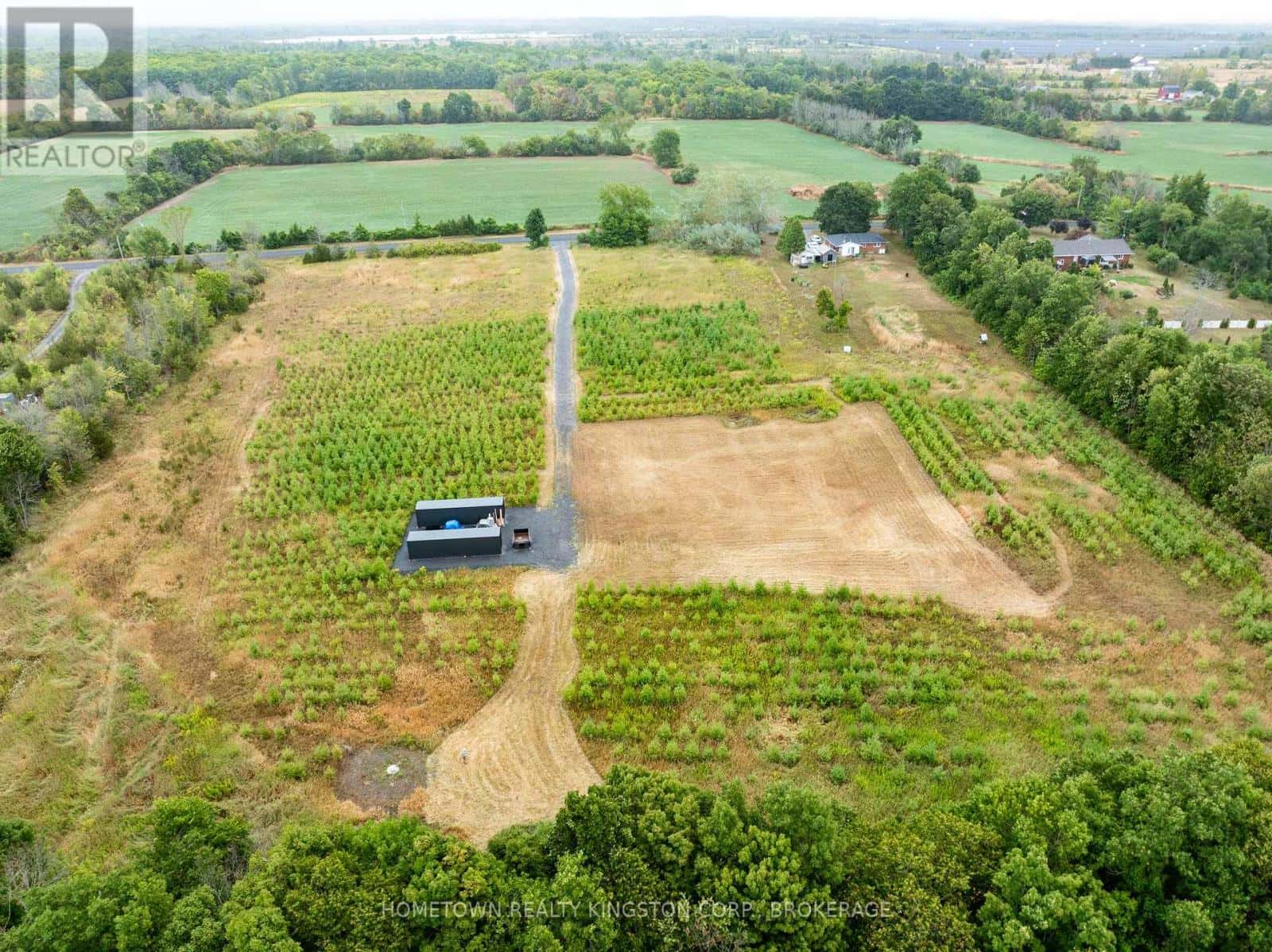 2435 QUABBIN ROAD — Kingston (City North of 401), Ontario - Photo 3 of 9