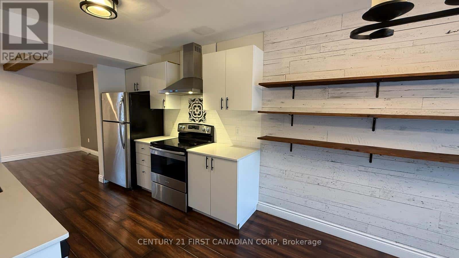 17 - 101 BROOKSIDE STREET — London South (South I), Ontario - Photo 4 of 36