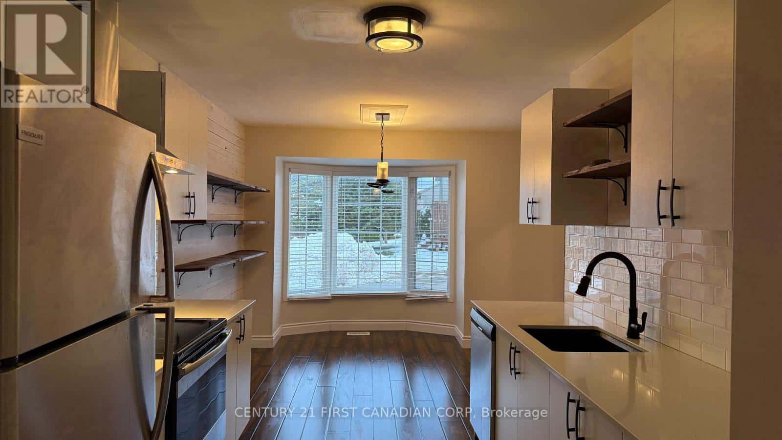 17 - 101 BROOKSIDE STREET — London South (South I), Ontario - Photo 5 of 36