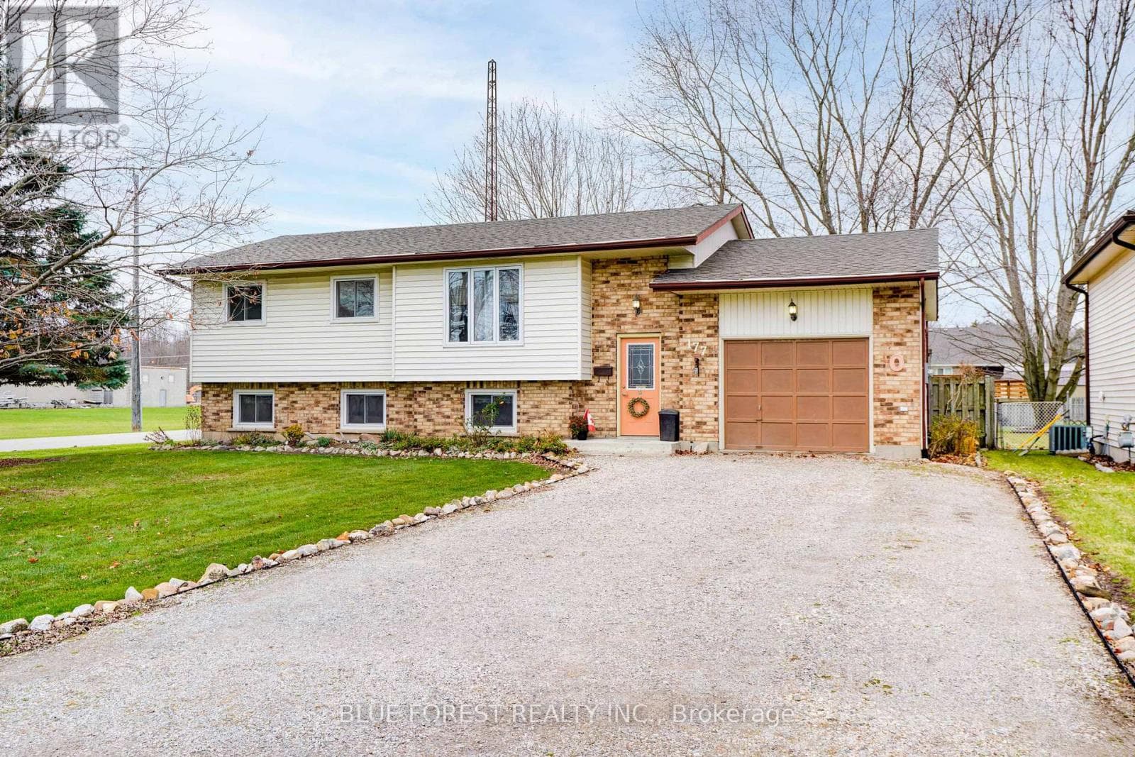 177 GILBERT STREET — West Elgin (West Lorne), Ontario - Main photo