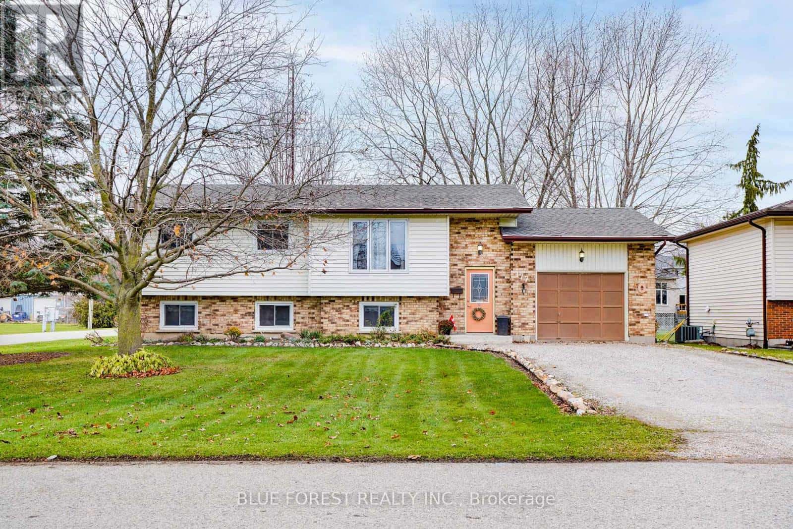 177 GILBERT STREET — West Elgin (West Lorne), Ontario - Photo 2 of 49