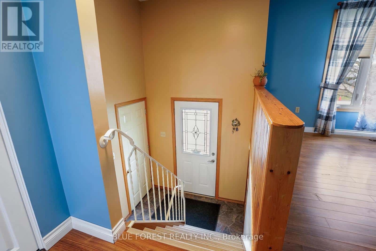 177 GILBERT STREET — West Elgin (West Lorne), Ontario - Photo 5 of 49