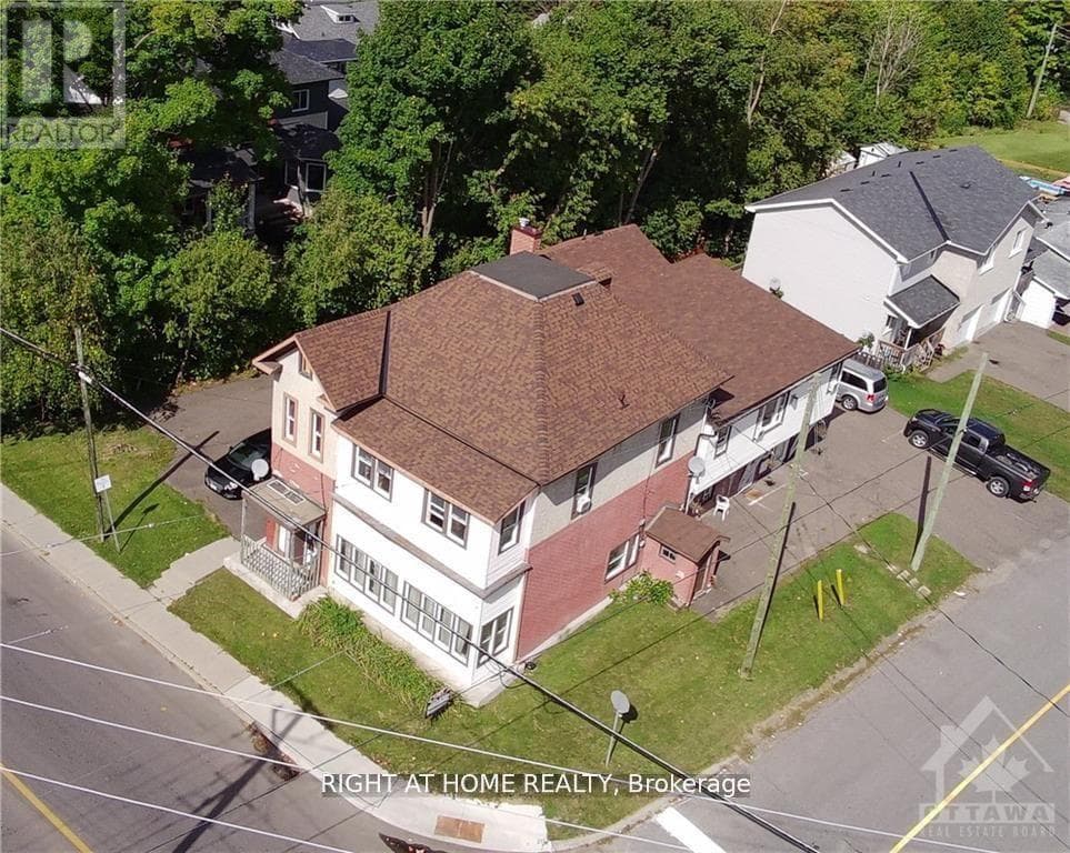 229 ELGIN STREET W — Arnprior, Ontario - Main photo