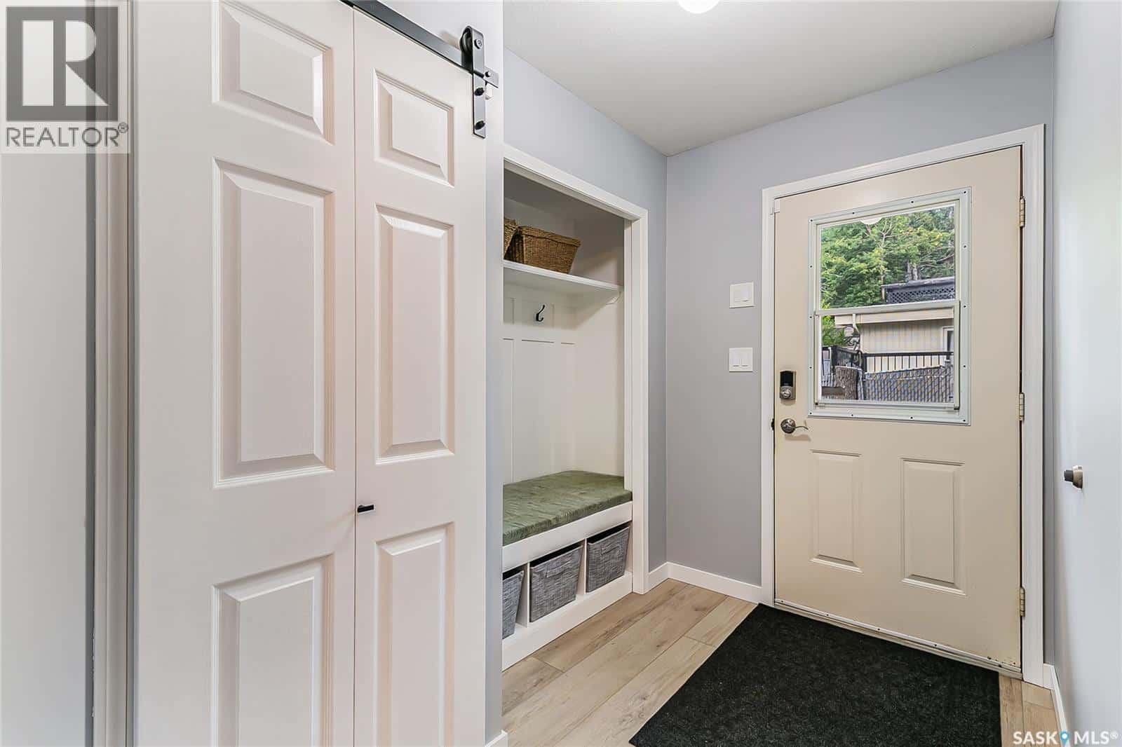 451 9th STREET E — Regina Beach, Saskatchewan - Photo 4 of 42