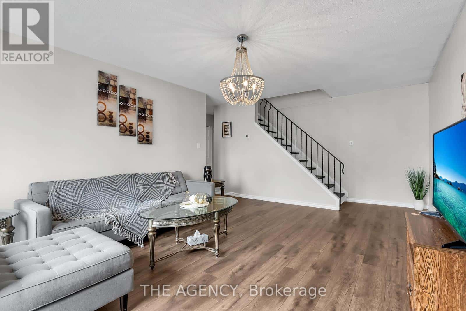 35 - 1333 MARY STREET N — Oshawa (Centennial), Ontario - Photo 3 of 24