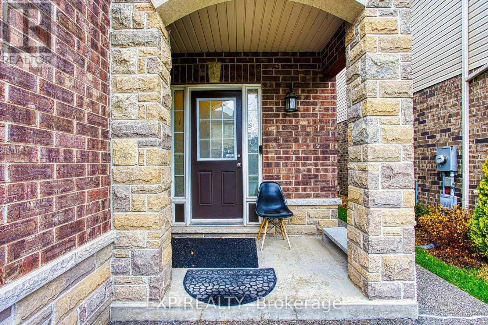 67 PADUA CRESCENT — Hamilton (Lakeshore), Ontario - Photo 4 of 35