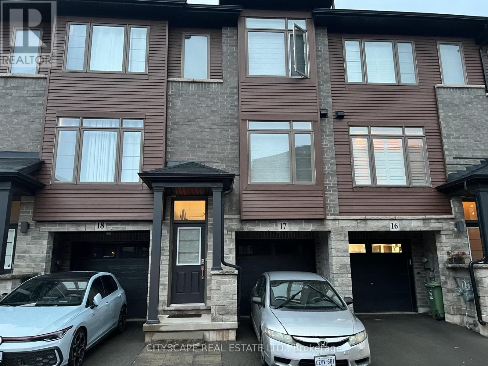 17 - 575 WOODWARD AVENUE — Hamilton (Parkview), Ontario - Main photo