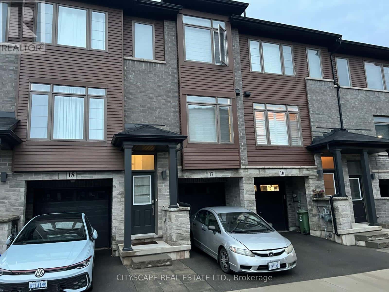 17 - 575 WOODWARD AVENUE — Hamilton (Parkview), Ontario - Photo 2 of 10