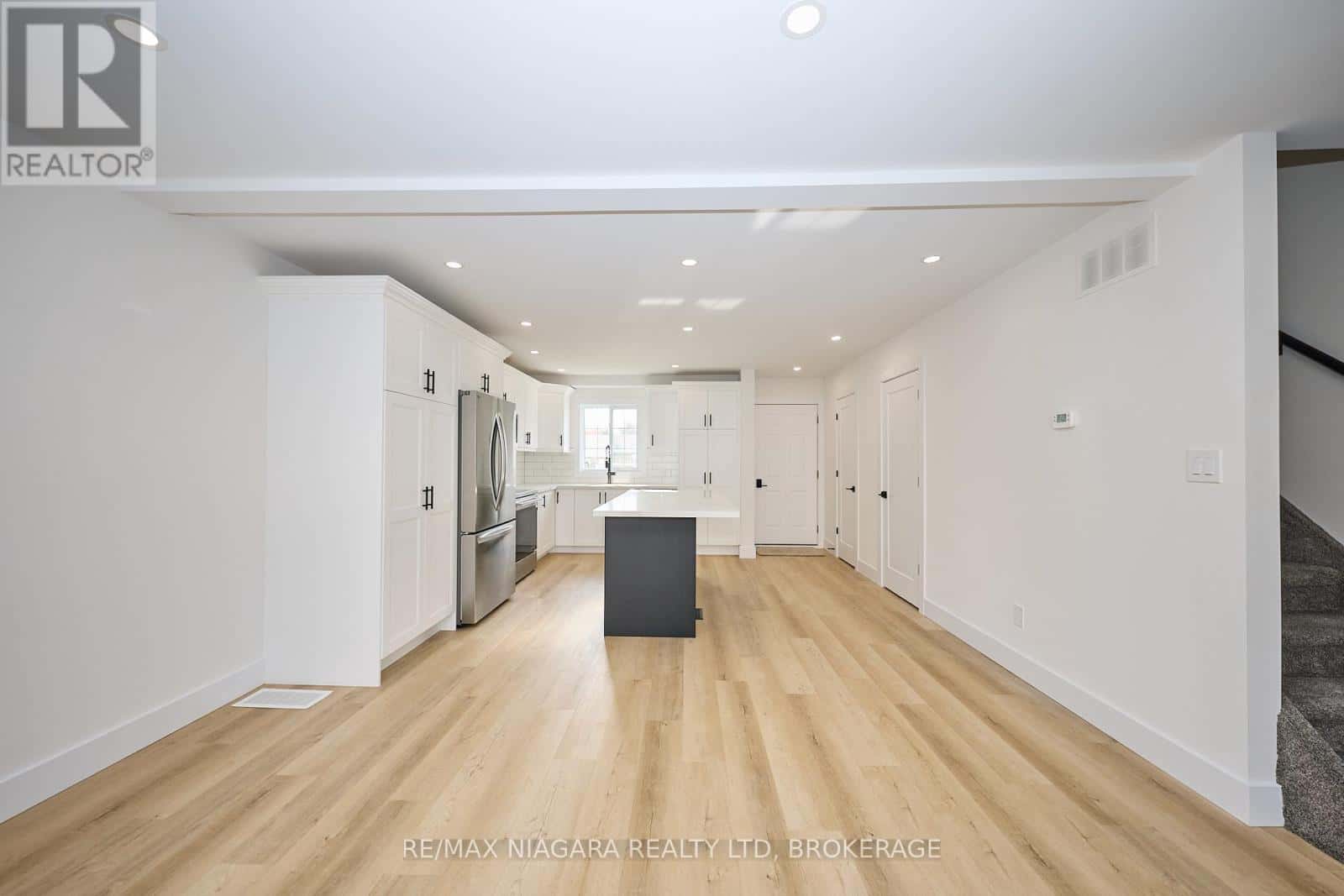 80 - 8141 COVENTRY ROAD — Niagara Falls (West Wood), Ontario - Photo 3 of 18